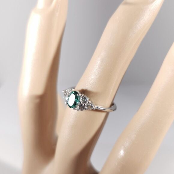 Emerald and White Topaz Ring Sterling Silver Size 6 - Picture 8 of 9